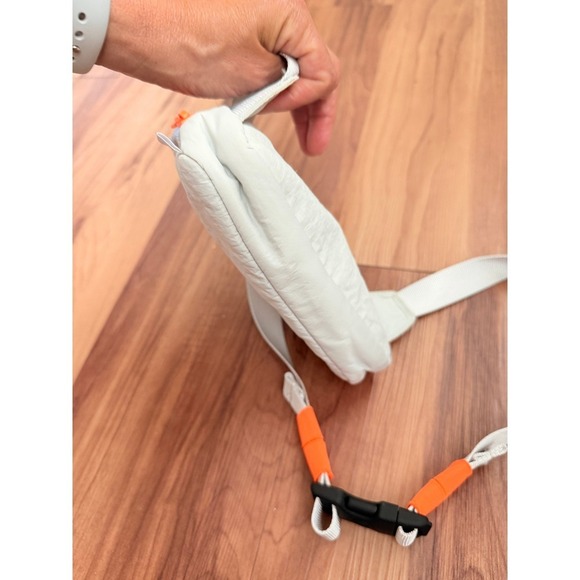 lululemon everywhere belt bag 1l white 1L, White,: Buy Online at Best Price in Egypt Lululemon Everywhere Belt Bag *1L